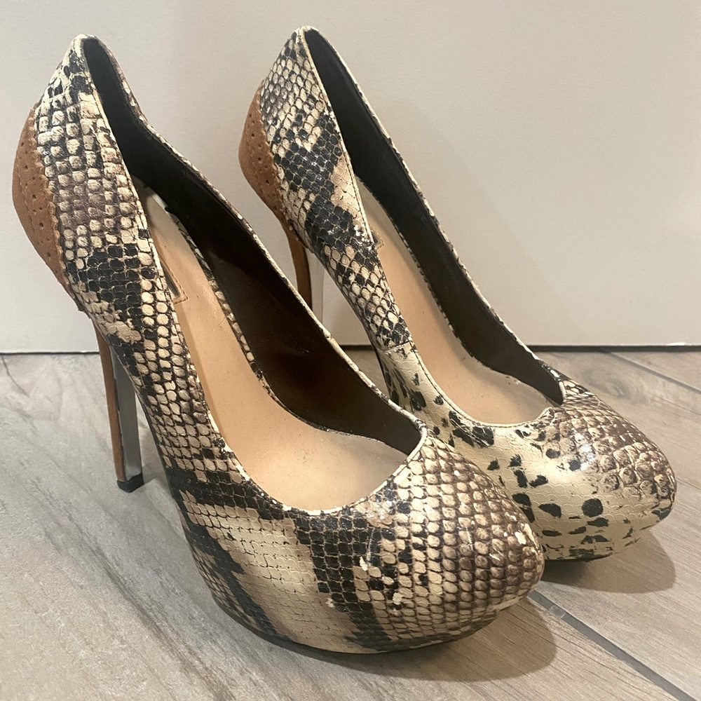 Super cute H by Halston heels